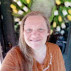 Meet your Posher, Alesia